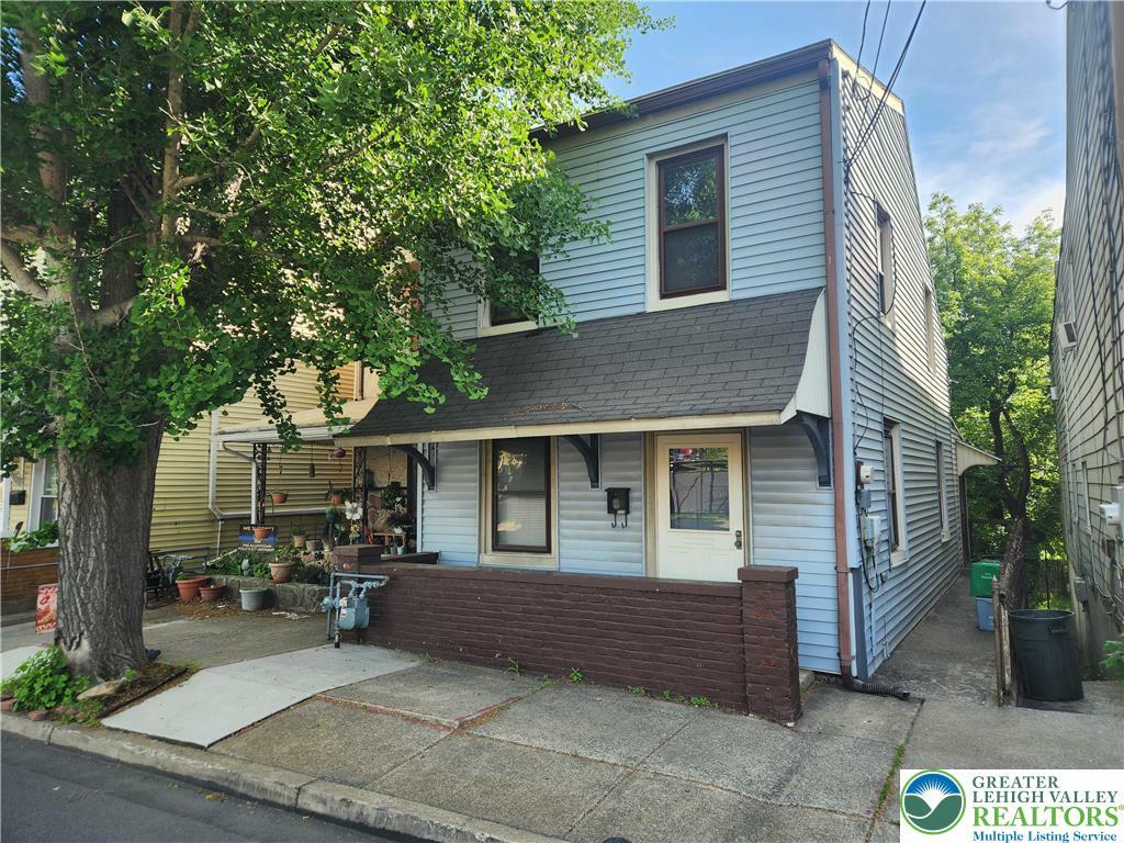 735 N Front Street  Allentown City PA 18102 photo