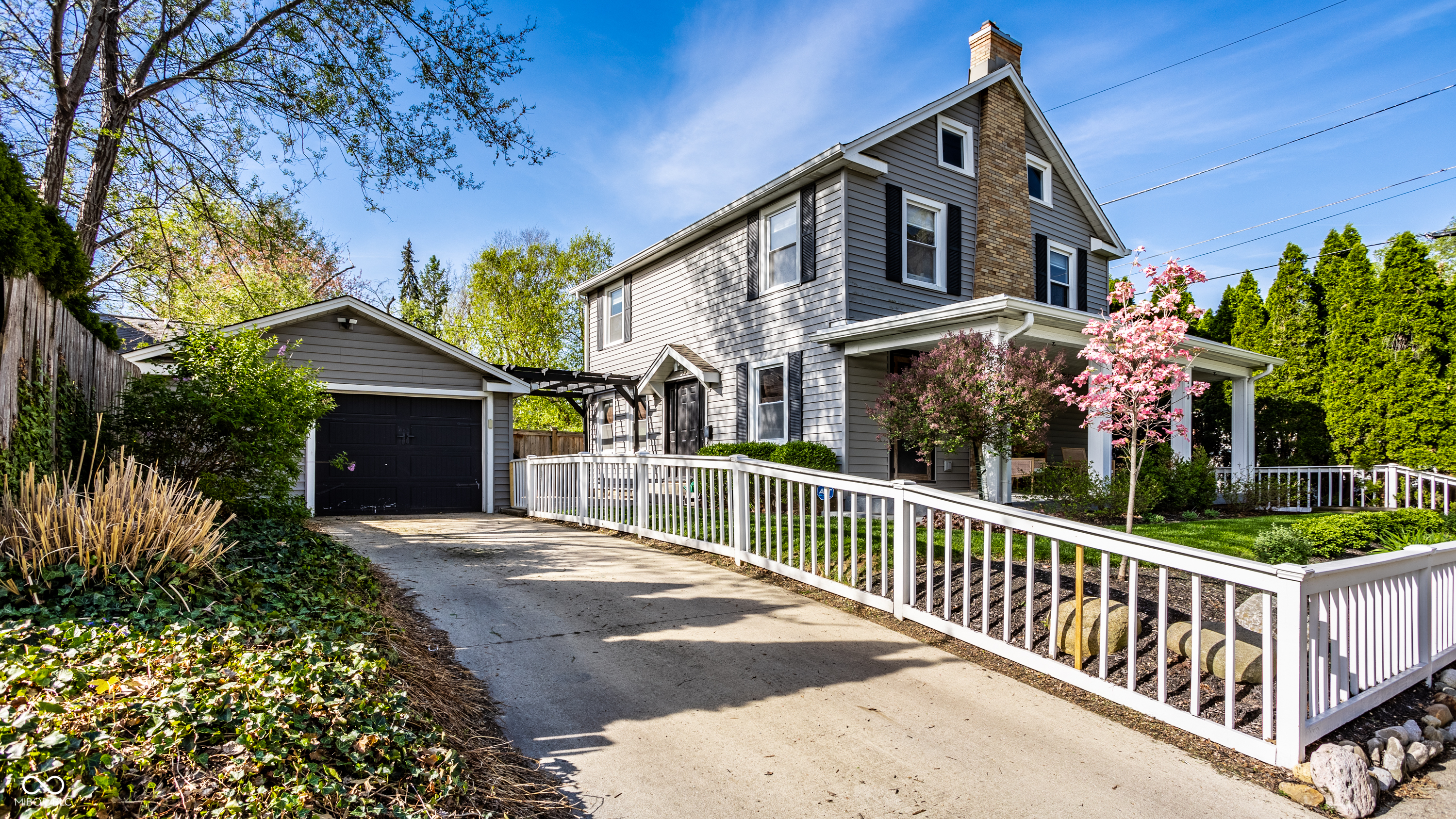 Property Photo: 413 E 40th Street IN 46205