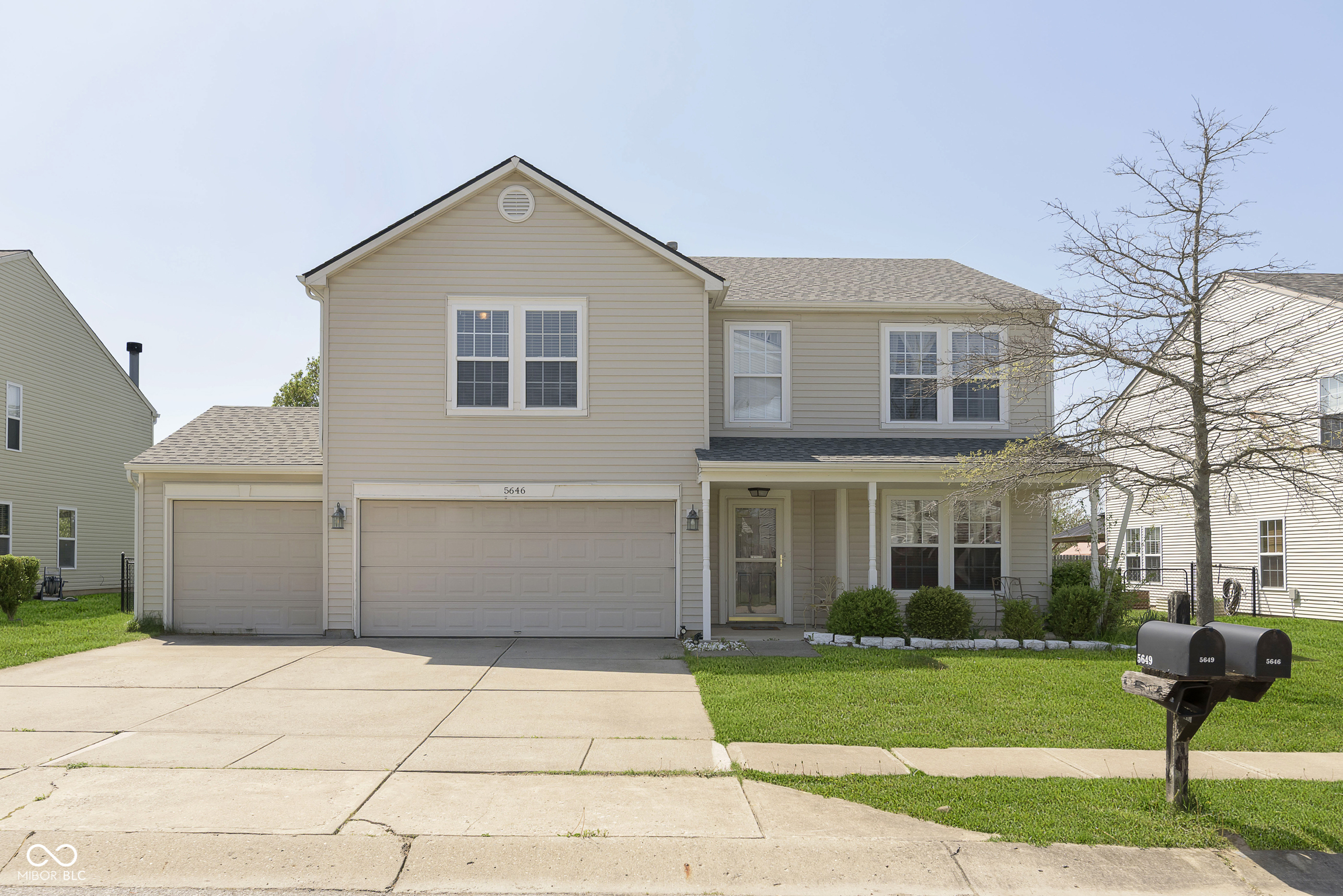 5646 Skipping Stone Drive  Indianapolis IN 46237 photo