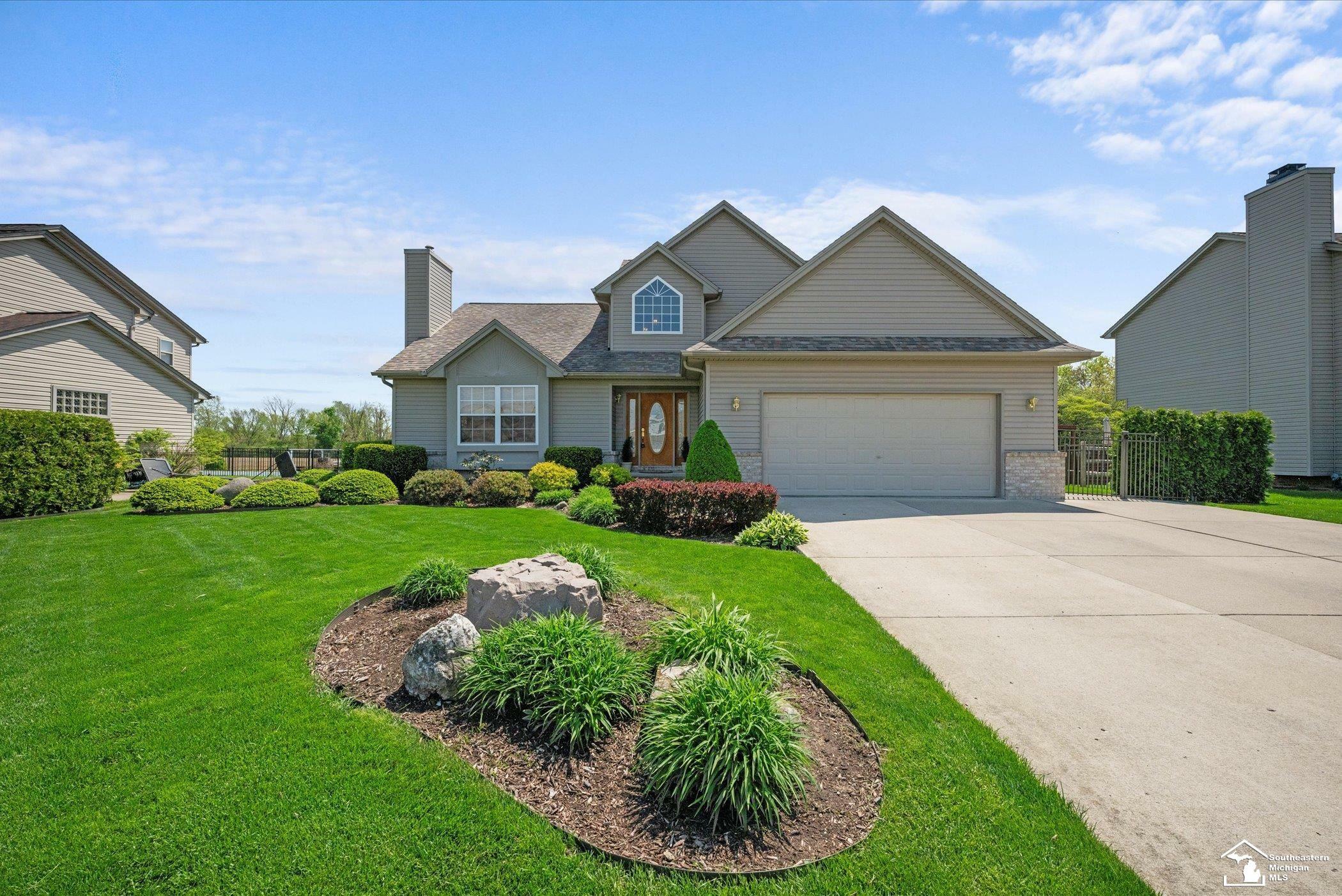 Property Photo: 4402 Quail Ridge Lane MI 48166