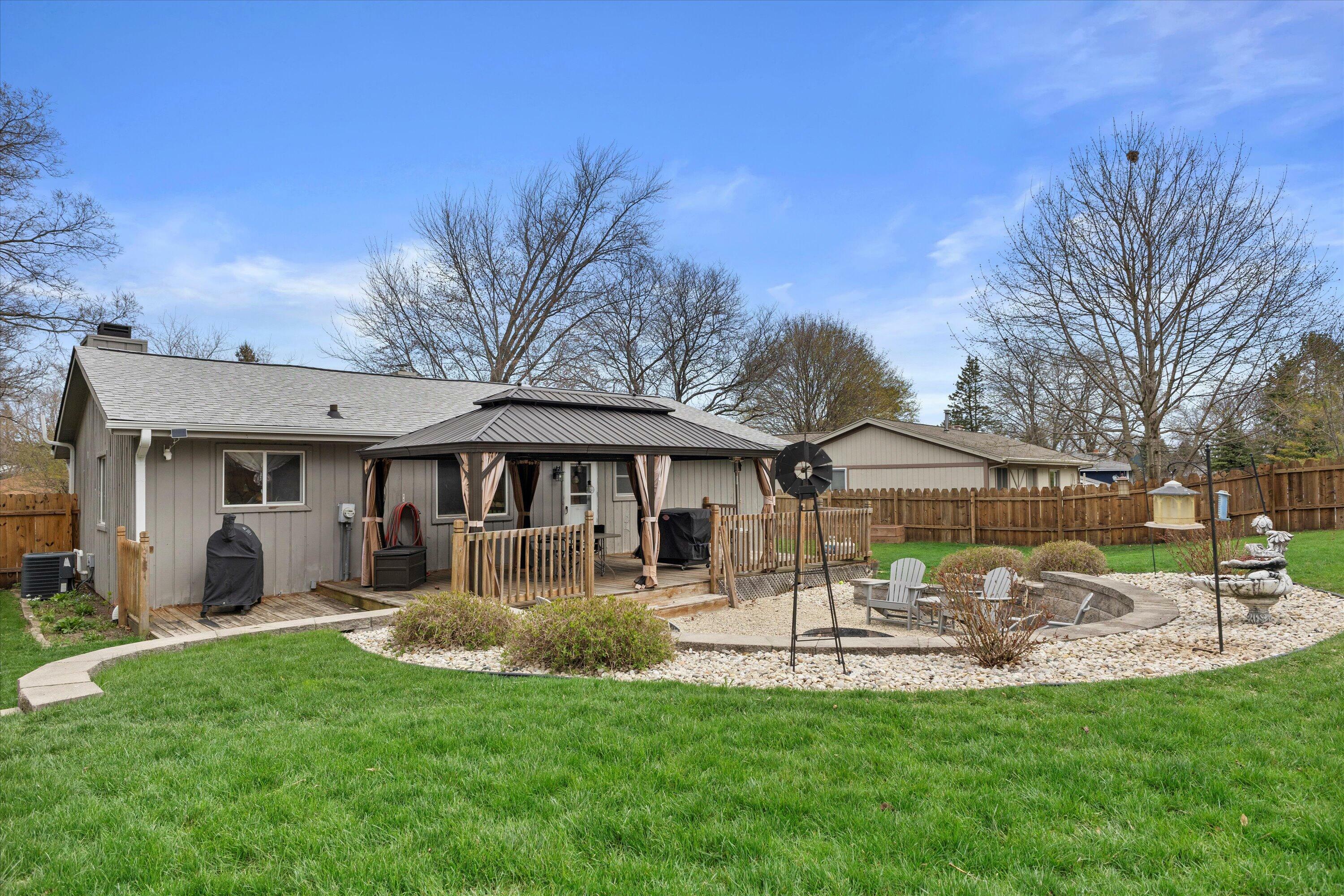 Property Photo: 5015 Campfire Ln WI 53406