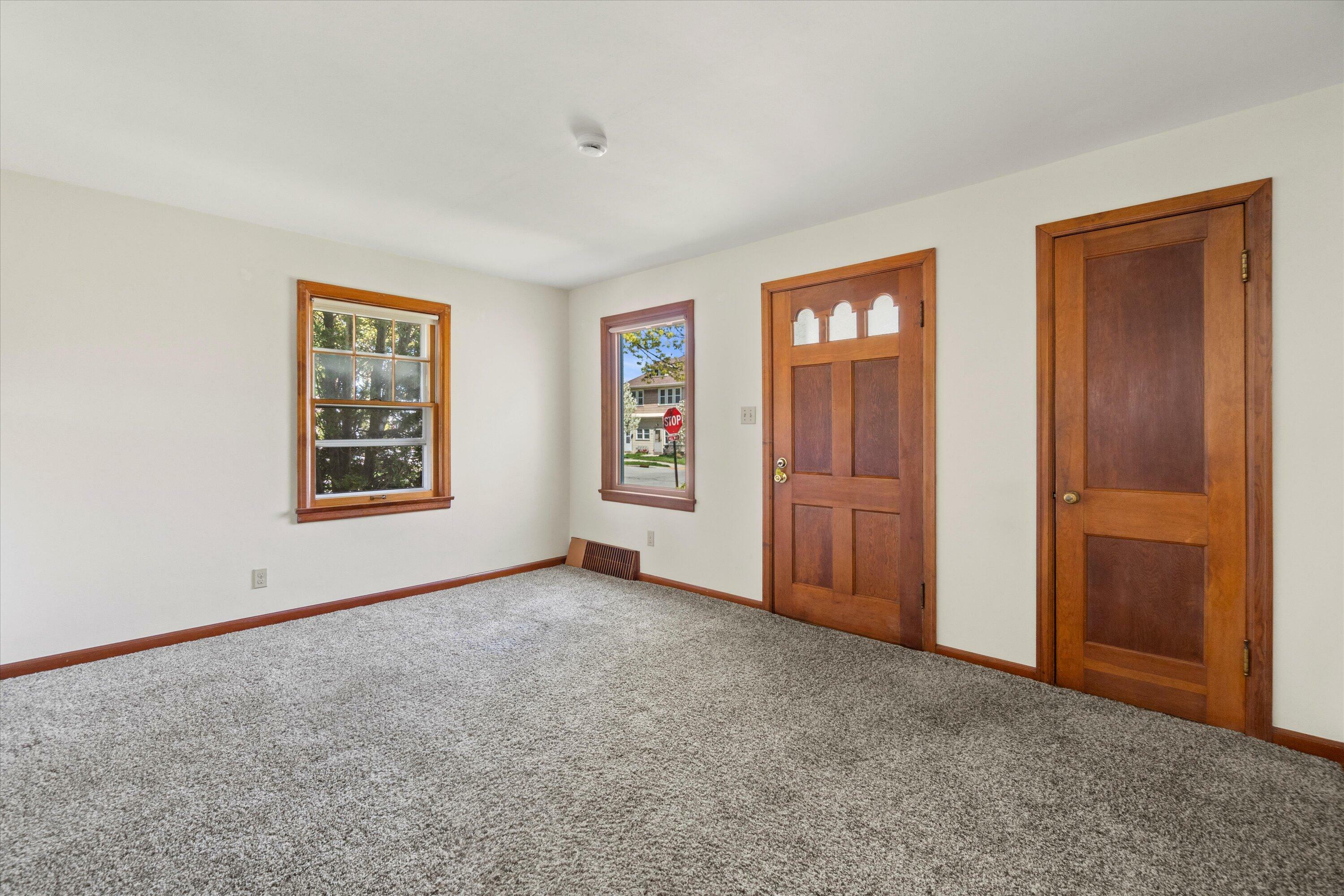 Property Photo: 3801 E Munkwitz Ave WI 53110