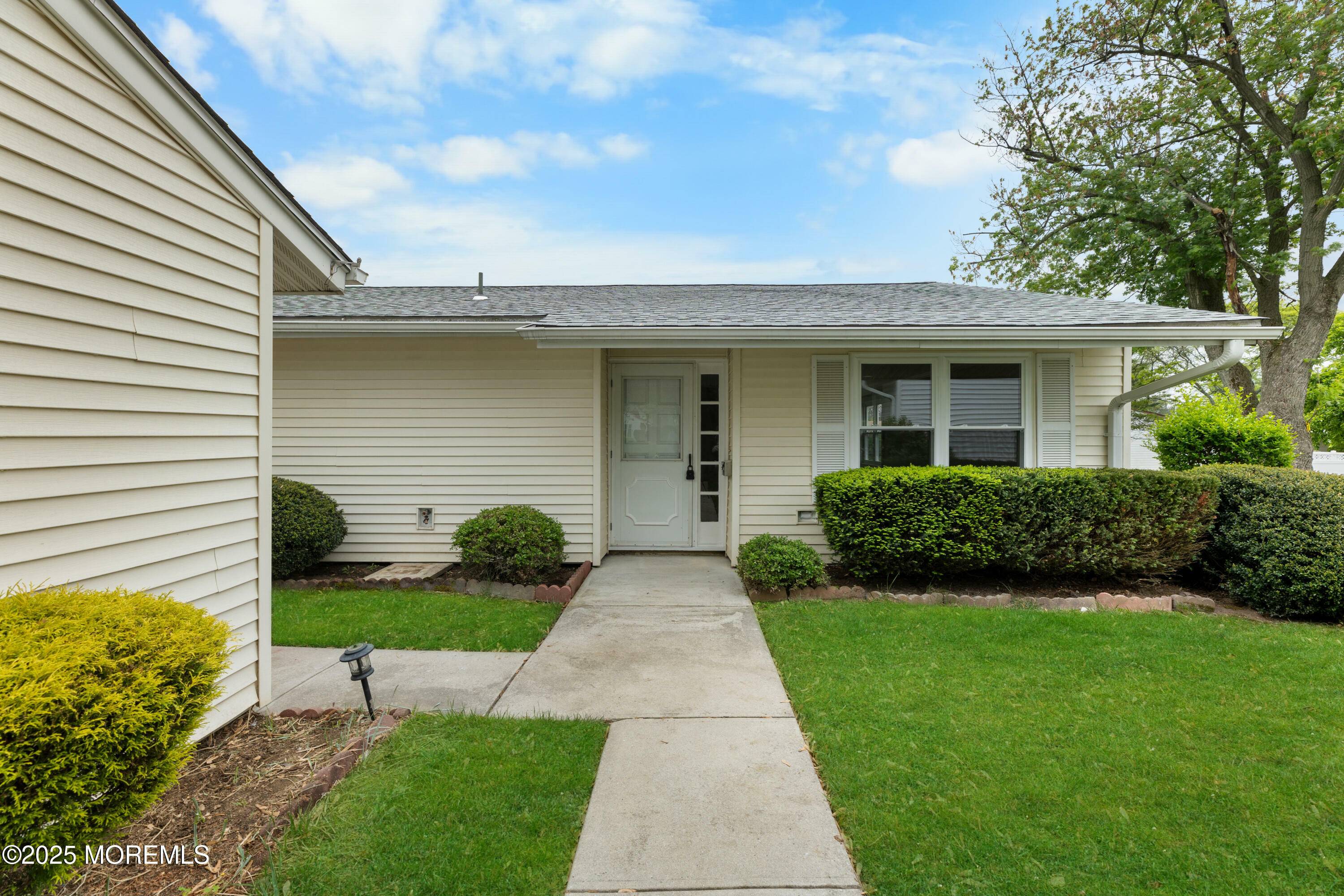 Property Photo: 88C Dogwood Plaza NJ 08831