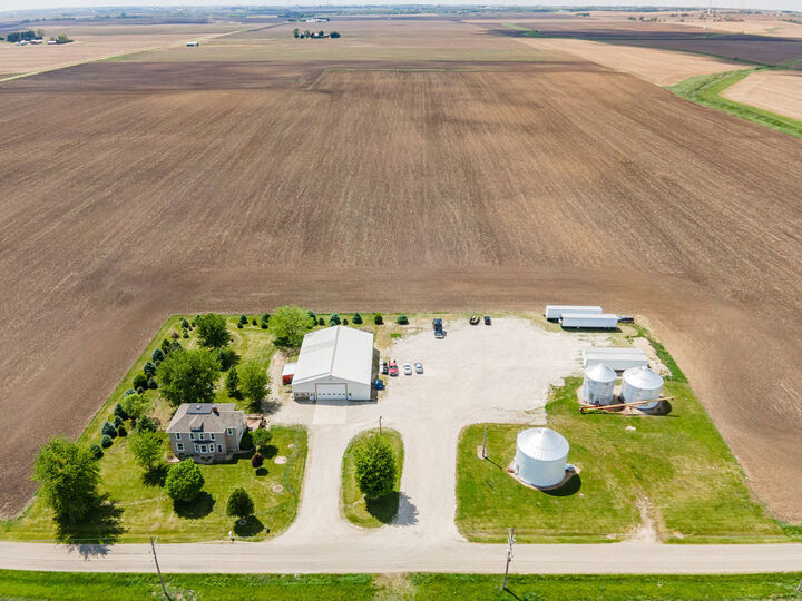 Property Photo:  4731 E 10th Road  IL 60518 