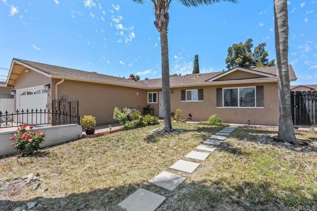 Property Photo: 4852 Tacayme Dr CA 92057