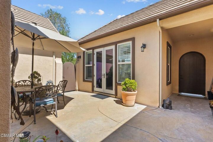 Property Photo:  27003 Cliffie Way  CA 91387 