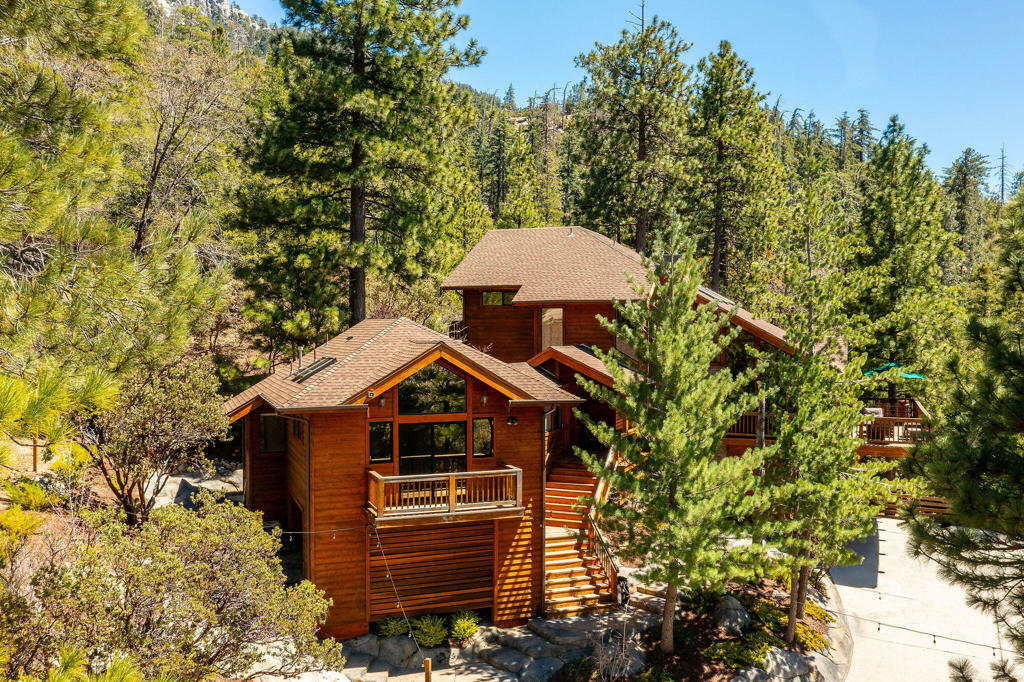 Property Photo: 24938 Roble Drive CA 92549