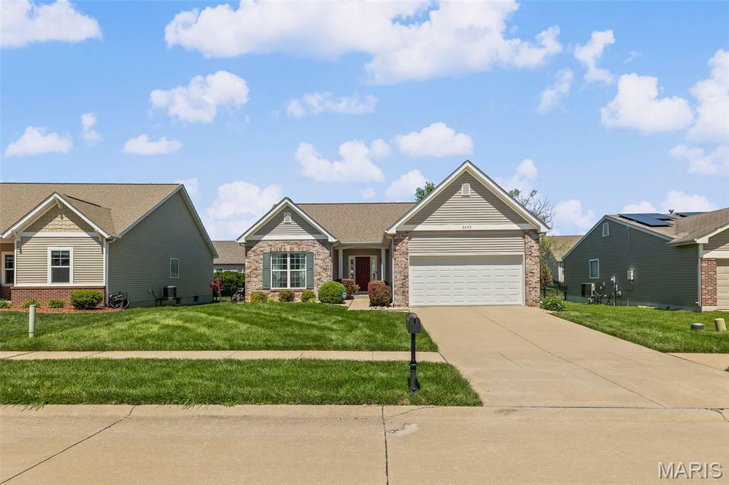 Property Photo: 2633 Greystone Estates Parkway IL 62221