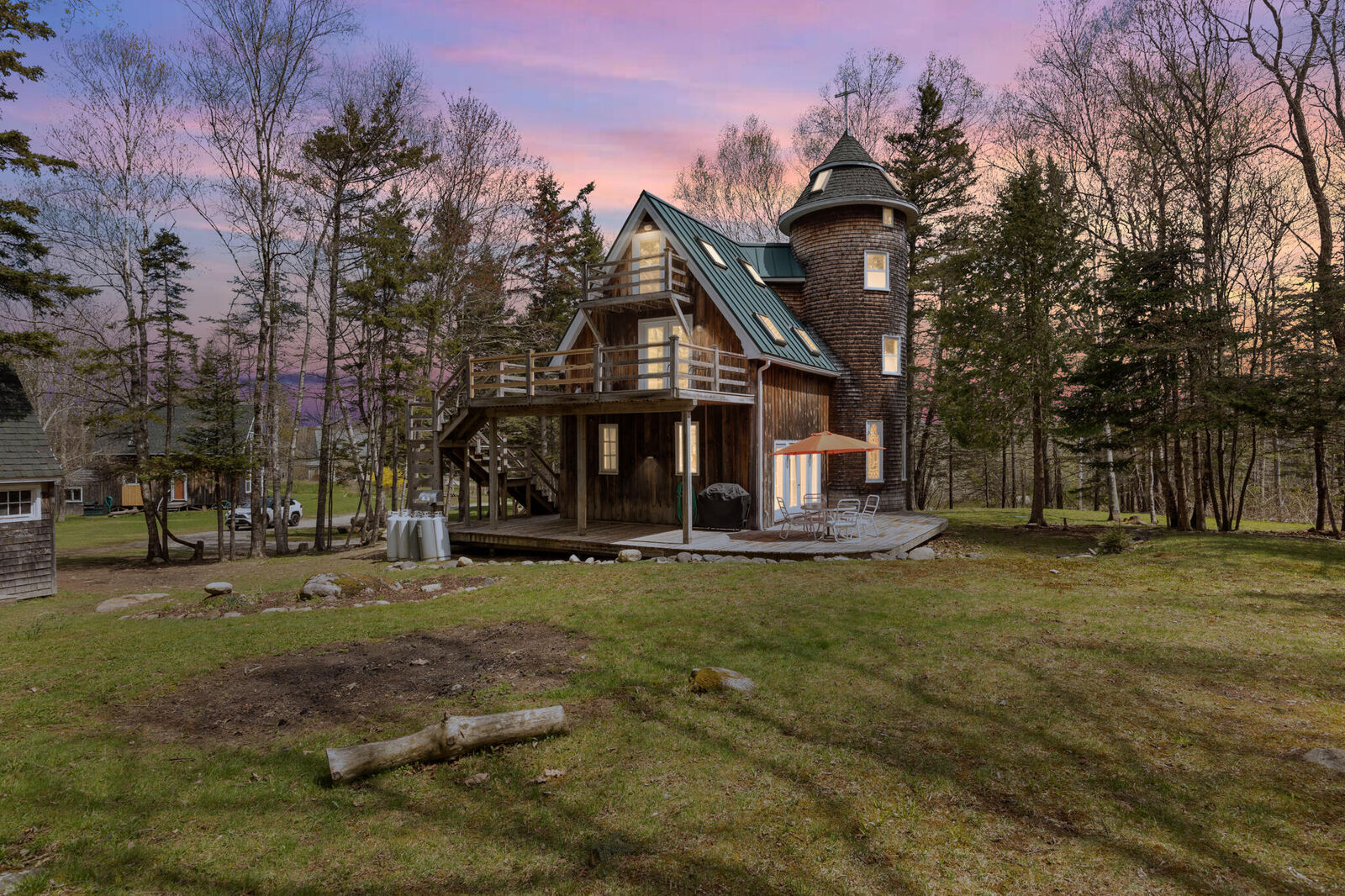 Property Photo:  832 Main Road  ME 04848 