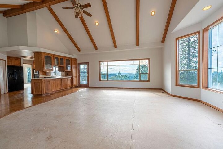 Property Photo: 10246 Ranch Road CA 95975
