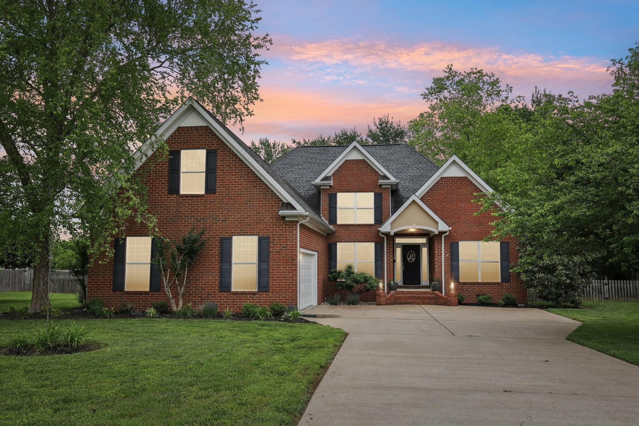 Property Photo: 219 Oscar Ct TN 37128