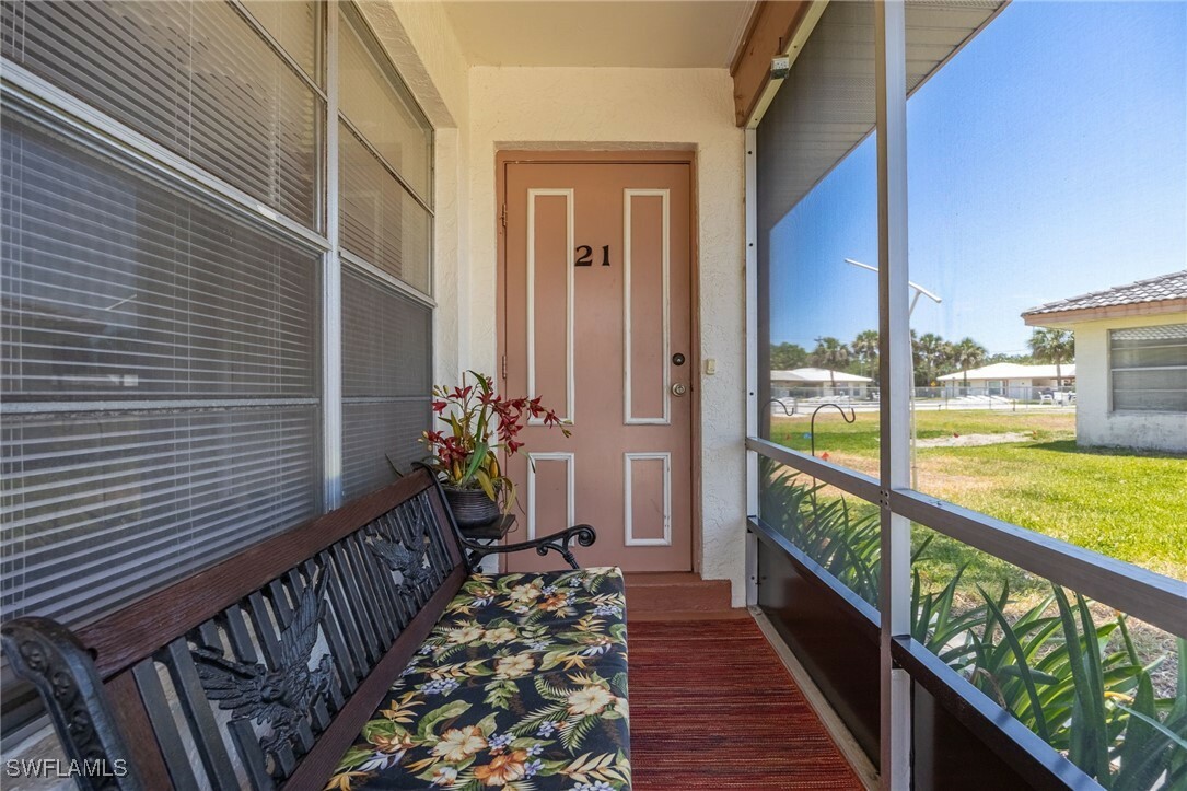 Property Photo: 220 Oakmont Parkway FL 33936
