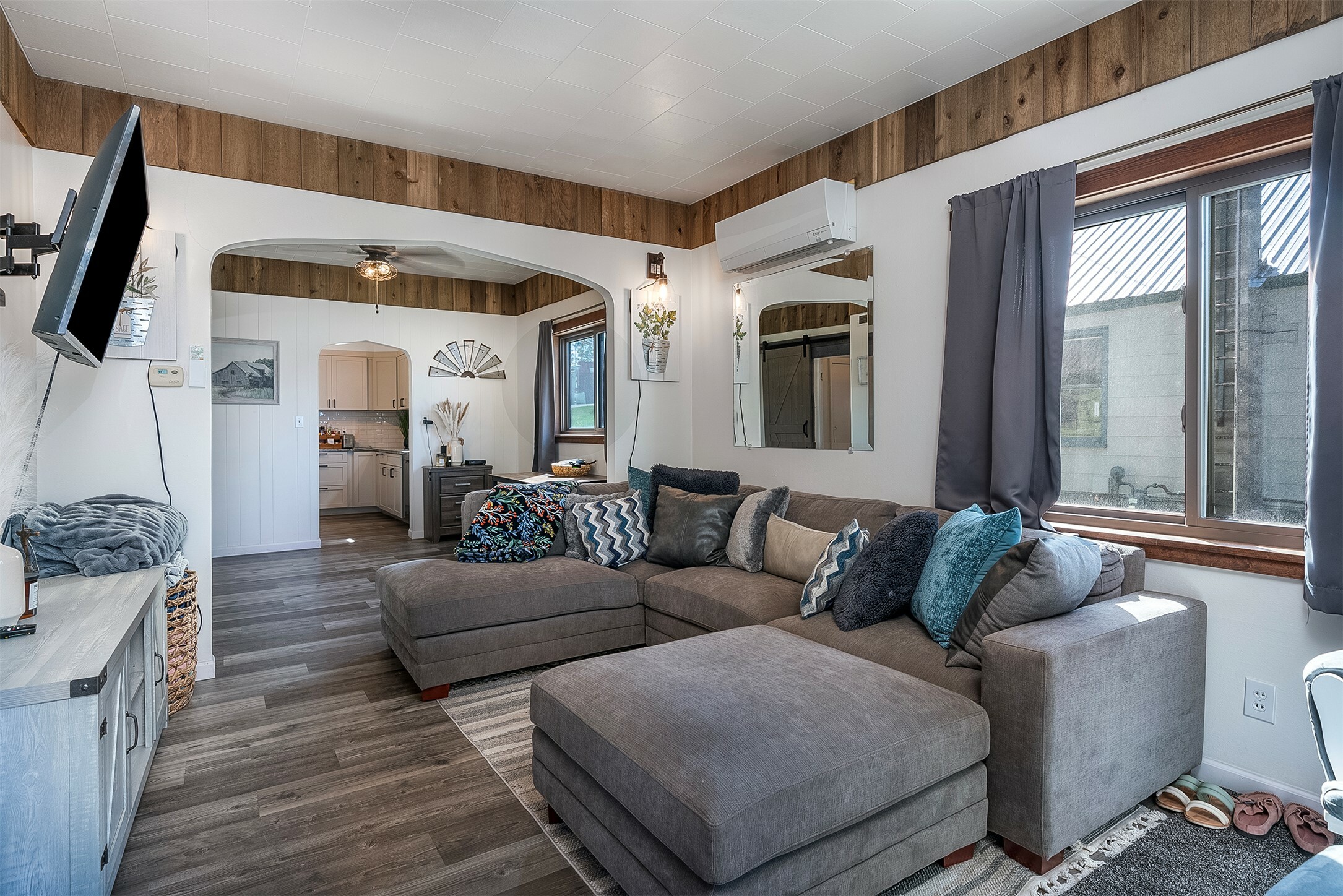 Property Photo: 33 Summit Avenue MT 59932