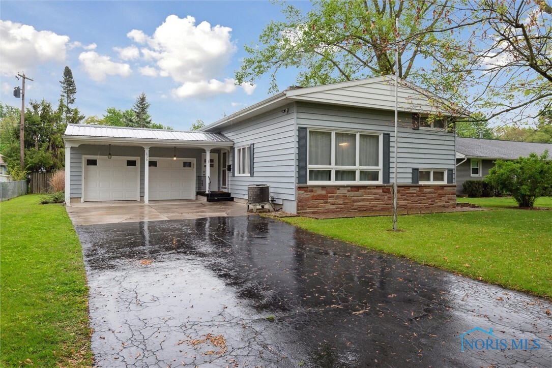 Property Photo:  1639 Brookside Drive  OH 45840 