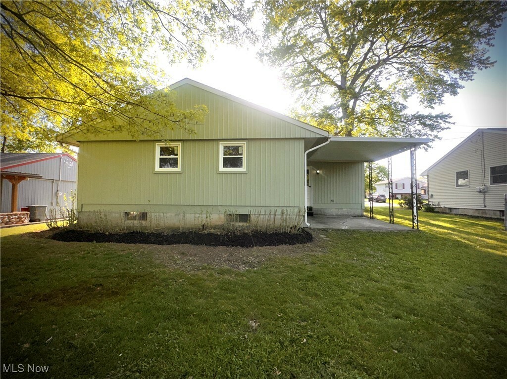 Property Photo: 409 Washington Street OH 44431