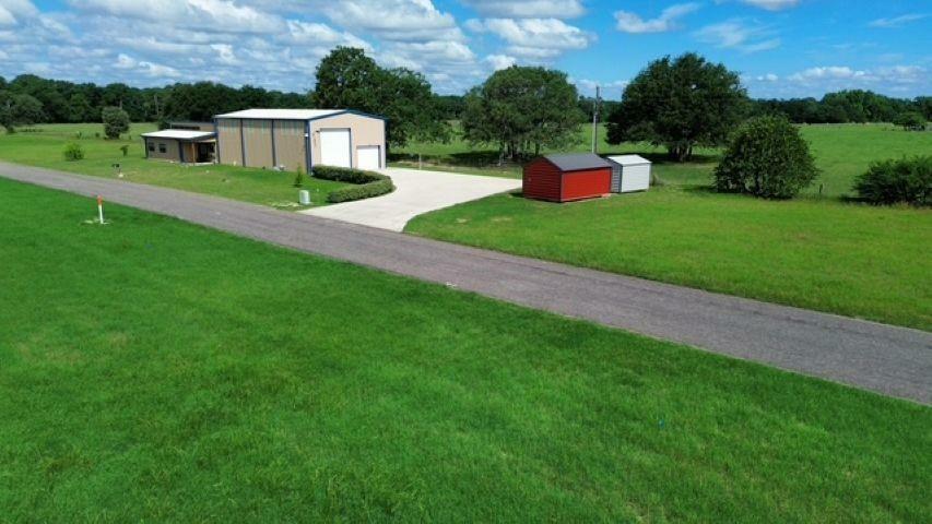 Property Photo: 2800 County Road 2330 TX 75773