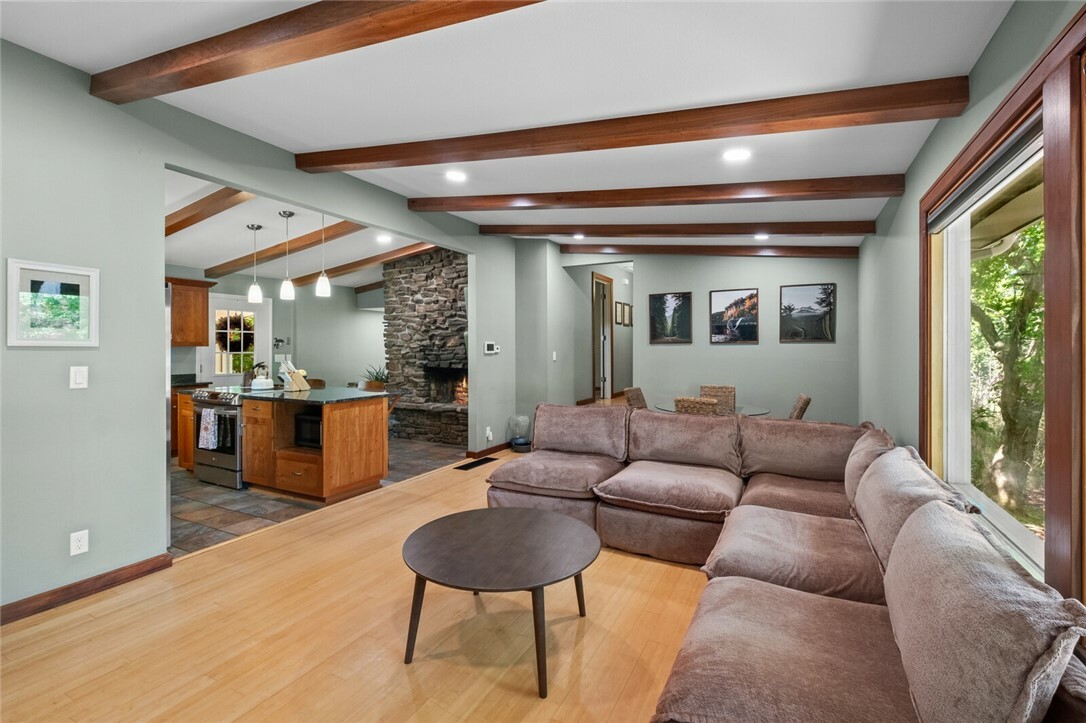 Property Photo: 733 N Crest Drive AR 72701