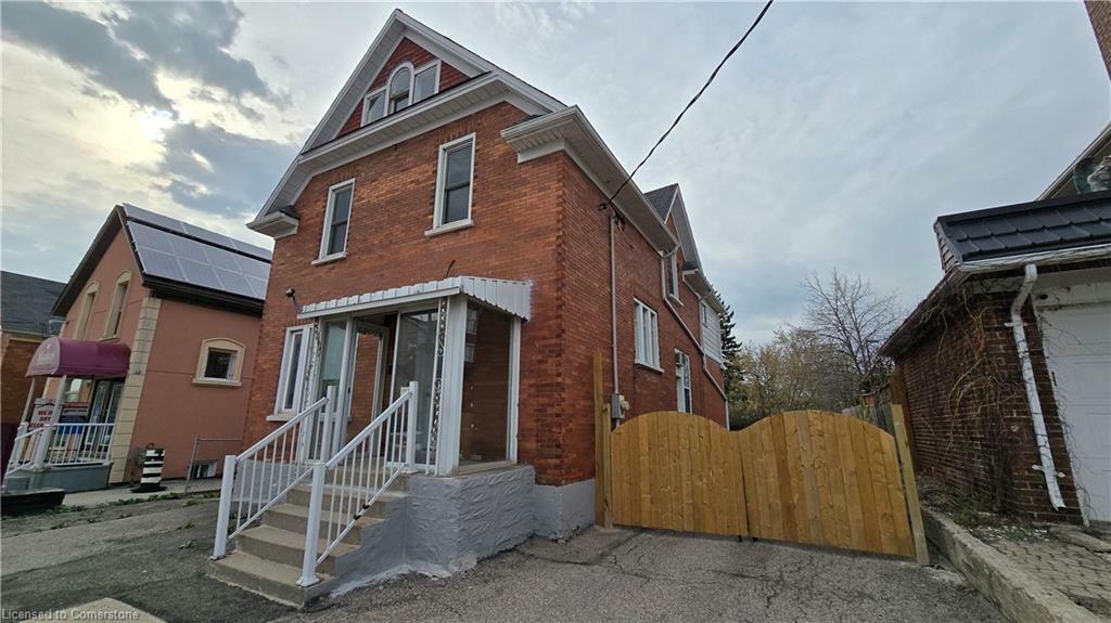 Photo de la propriété: 25 Bridgeport Road E ON N2L 2Y2
