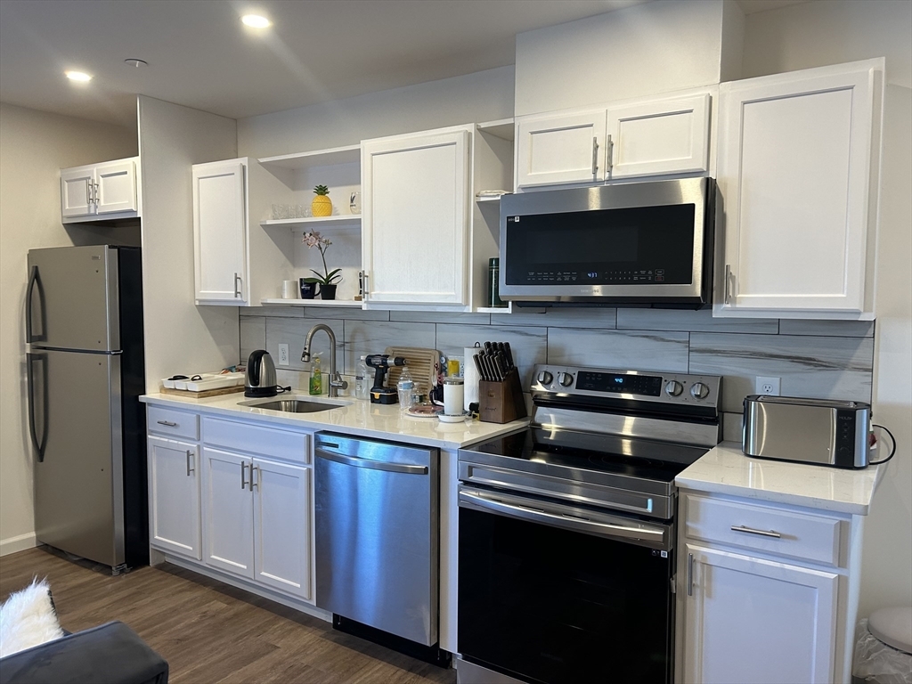 Property Photo: 64 Salem Street 02 MA 02155