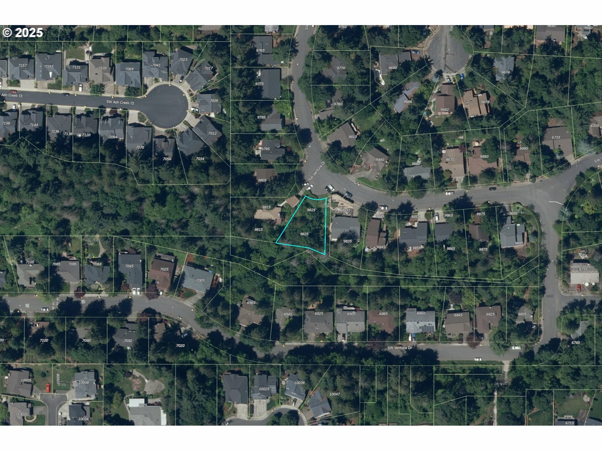 9825 SW Ventura Ct  Tigard OR 97223 photo