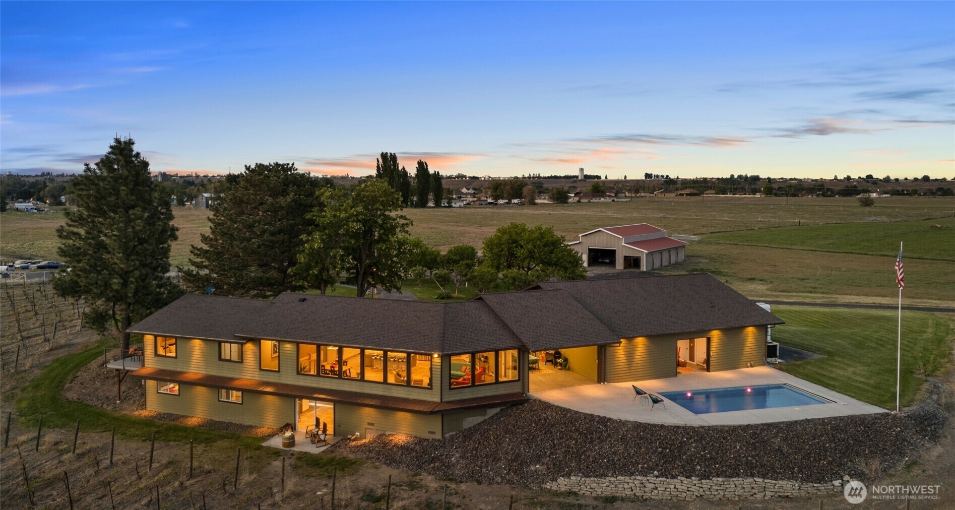 Property Photo: 2776 Elgin Road NE WA 98837