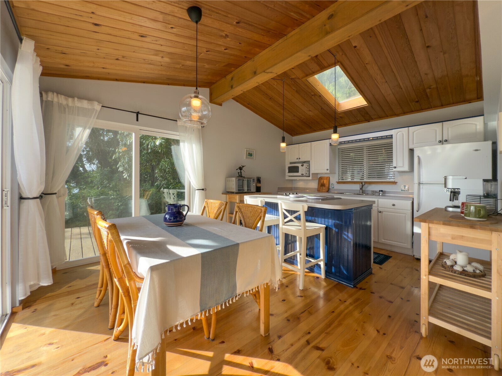 Property Photo: 36 K Beach Way WA 98206
