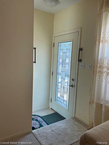 Property Photo: 49936 Helfer Boulevard 8 MI 48393