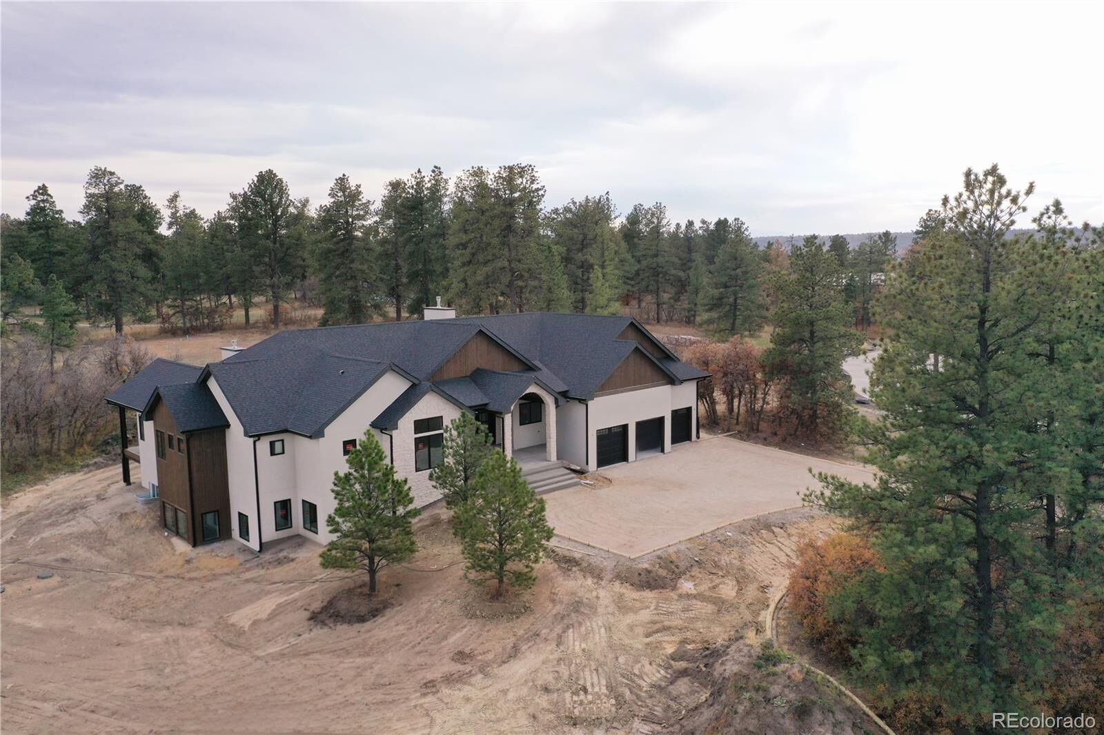Property Photo: 1561 Arrowpoint Court CO 80116