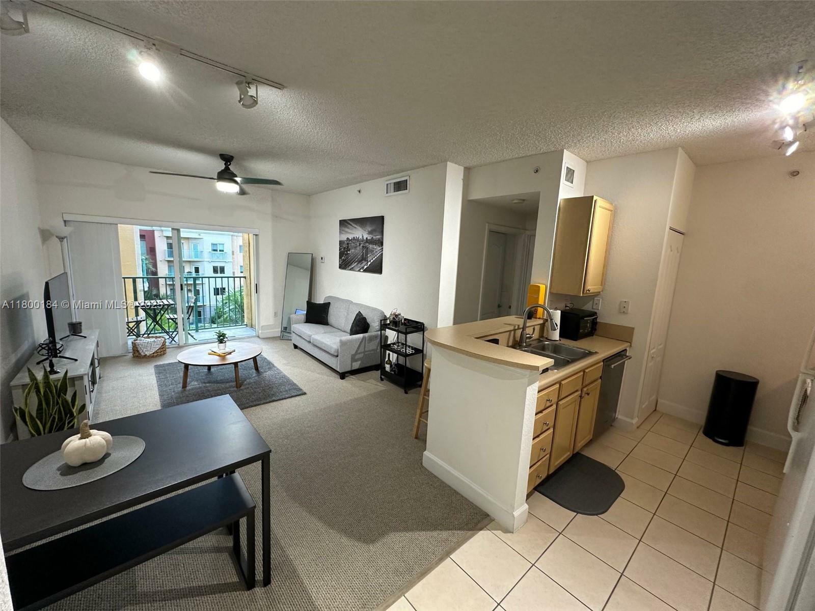 Property Photo: 6001 SW 70th St 621 FL 33143