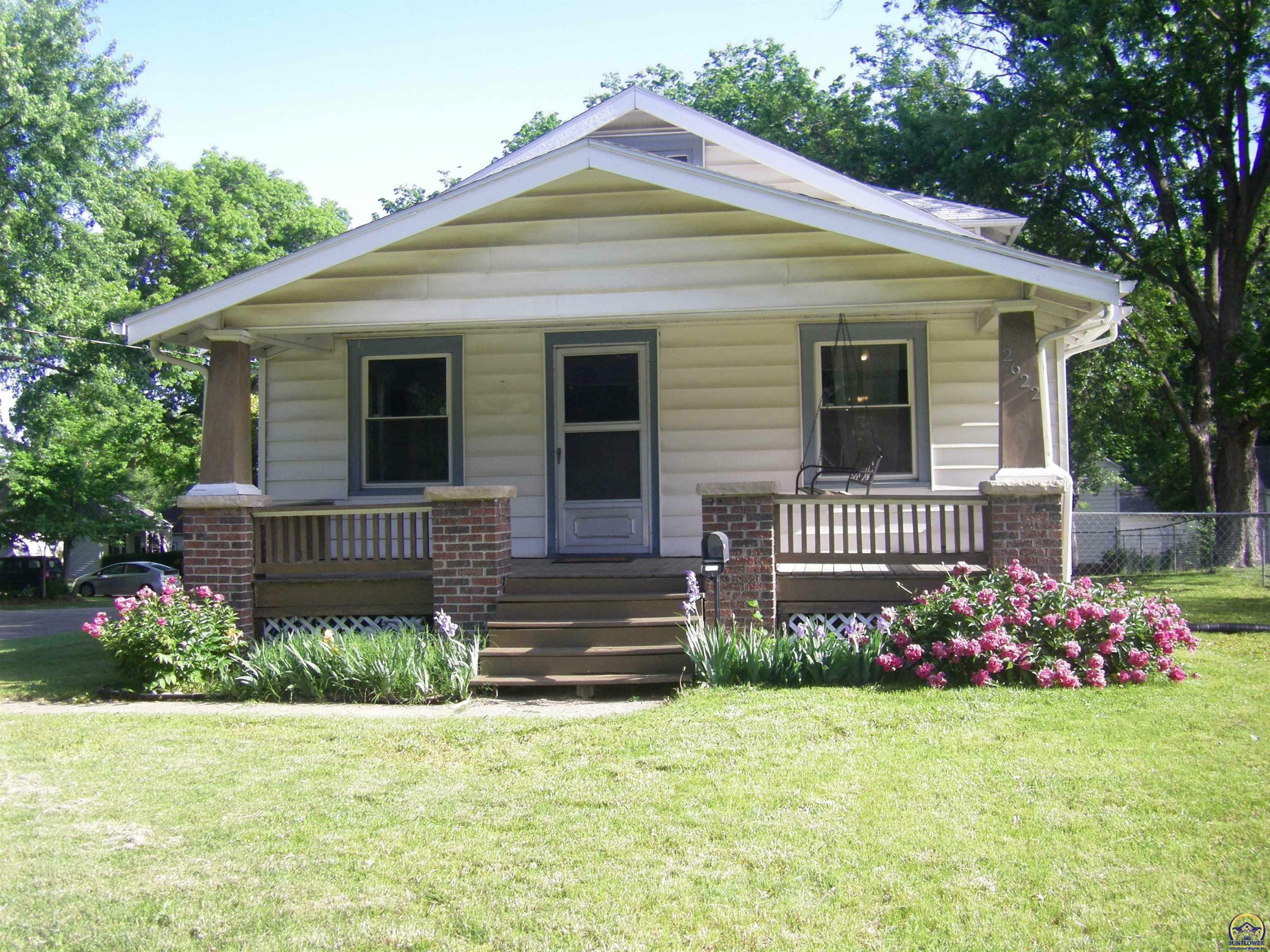 2622 SW 10th Ave  Topeka KS 66604 photo