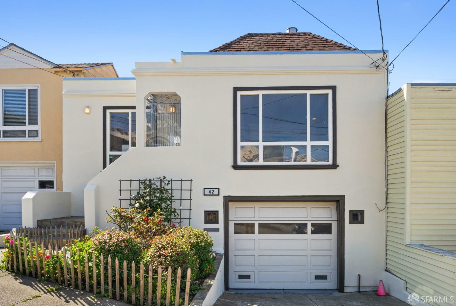 Property Photo: 42 Stoneybrook Avenue CA 94112