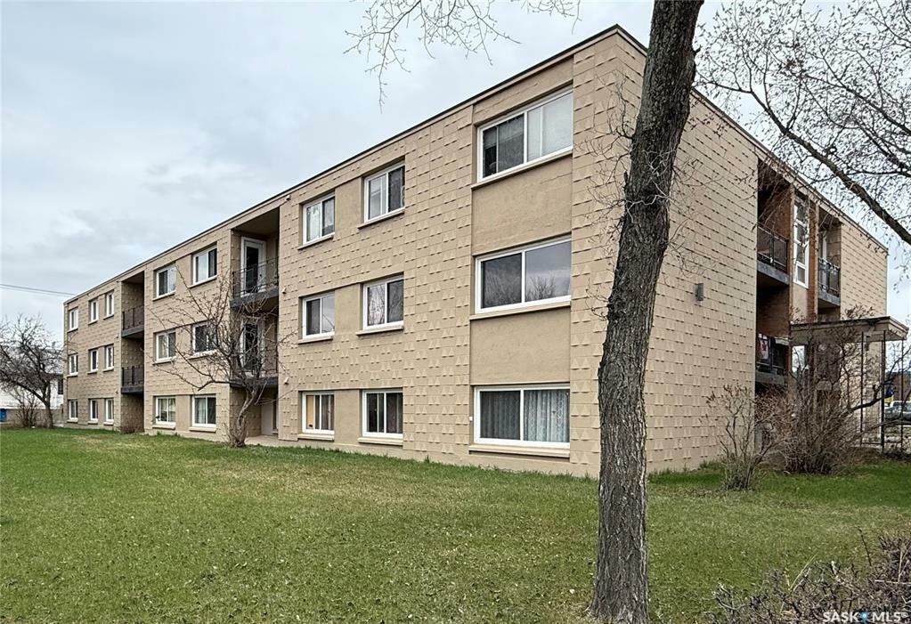 2620 5th Avenue 1  Regina SK S4R 5E5 photo