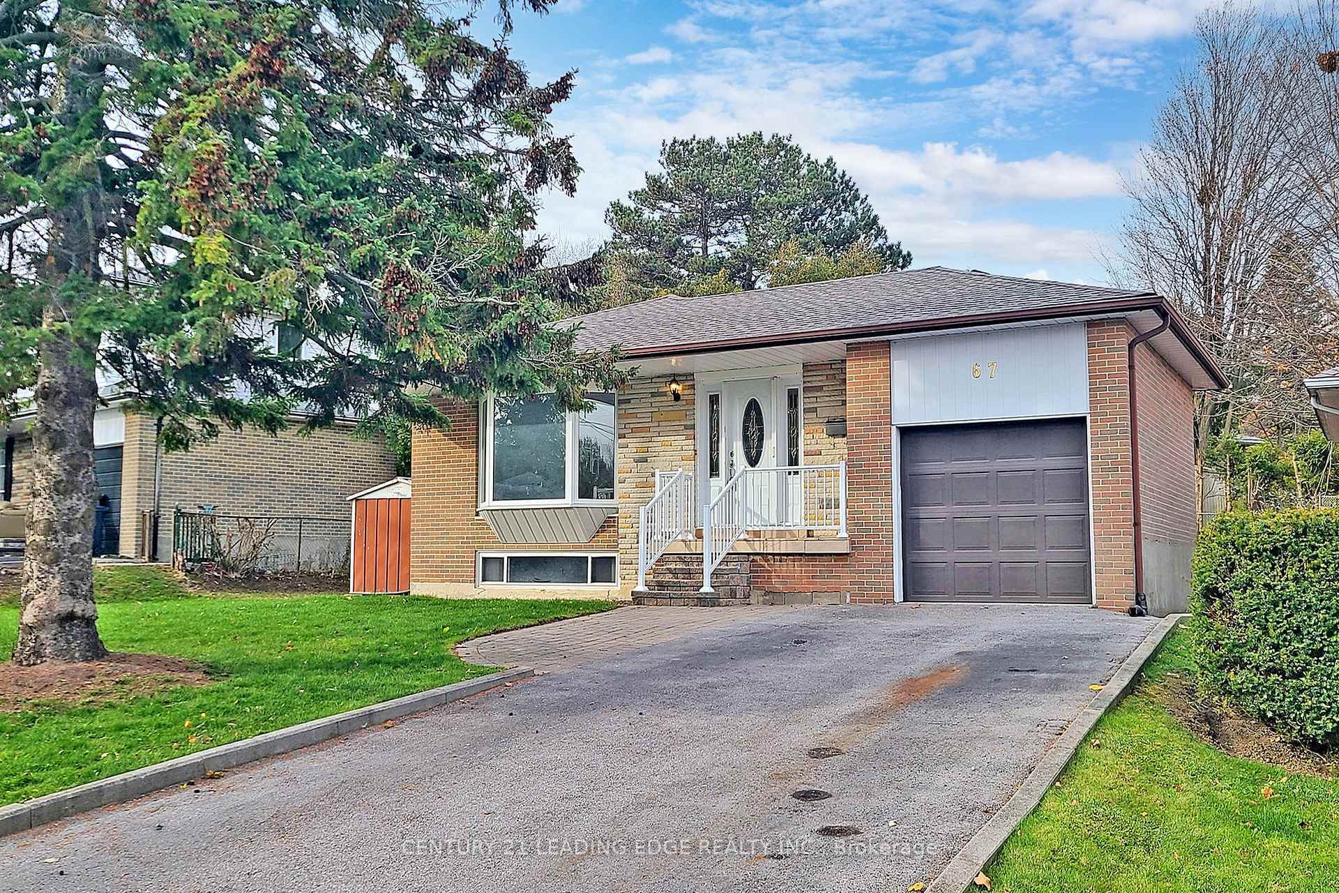 Property Photo: 67 Ravine Park Crescent ON M1C 2M5