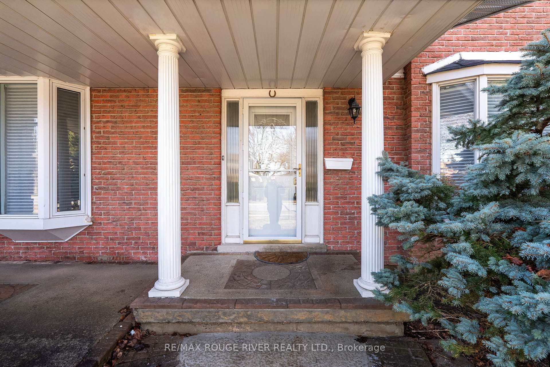 Property Photo: 146 Gadsby Drive ON L1N 6M4