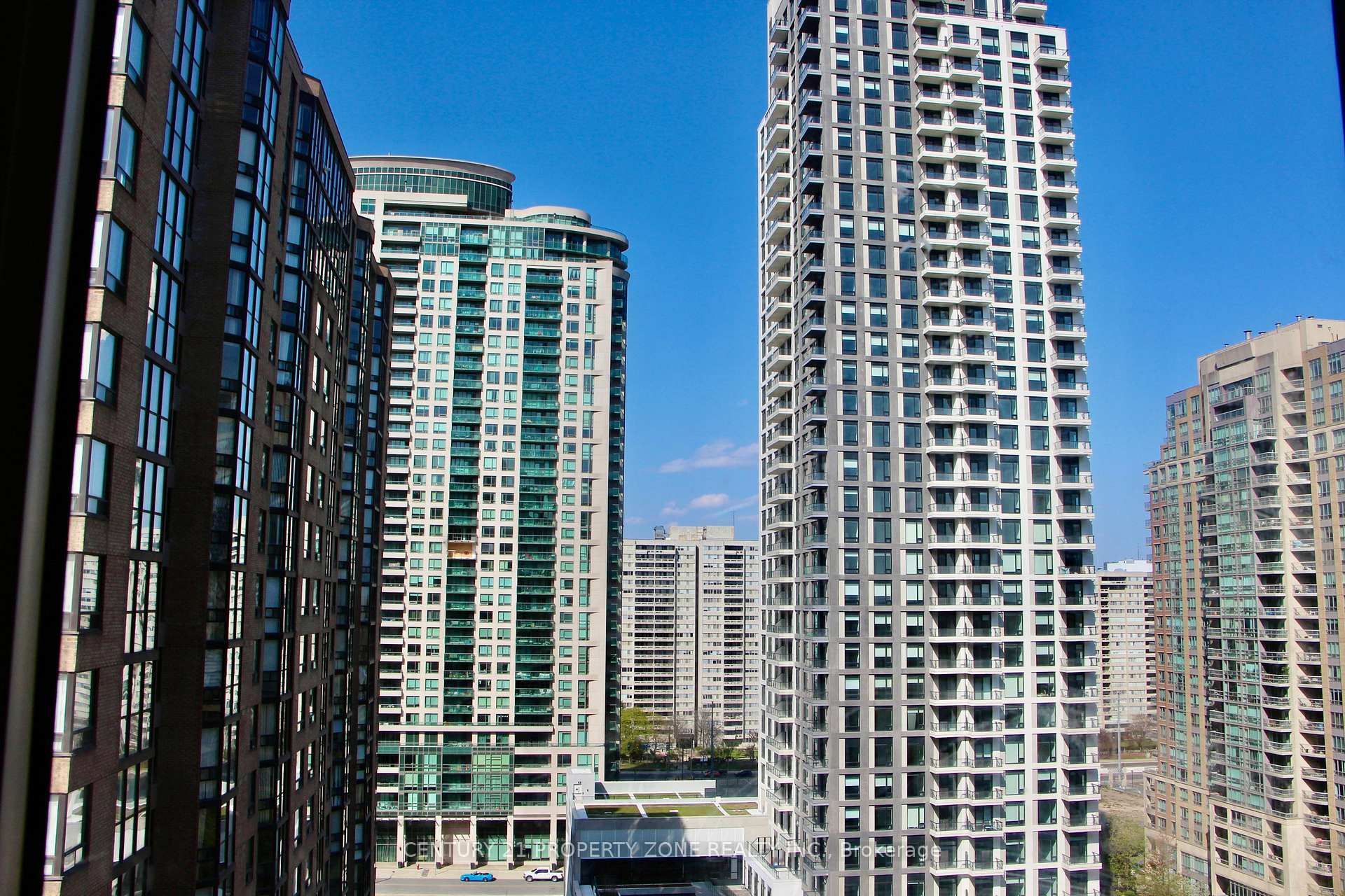 Photo de la propriété: 285 Enfield Place 1410 ON L5B 3Y6