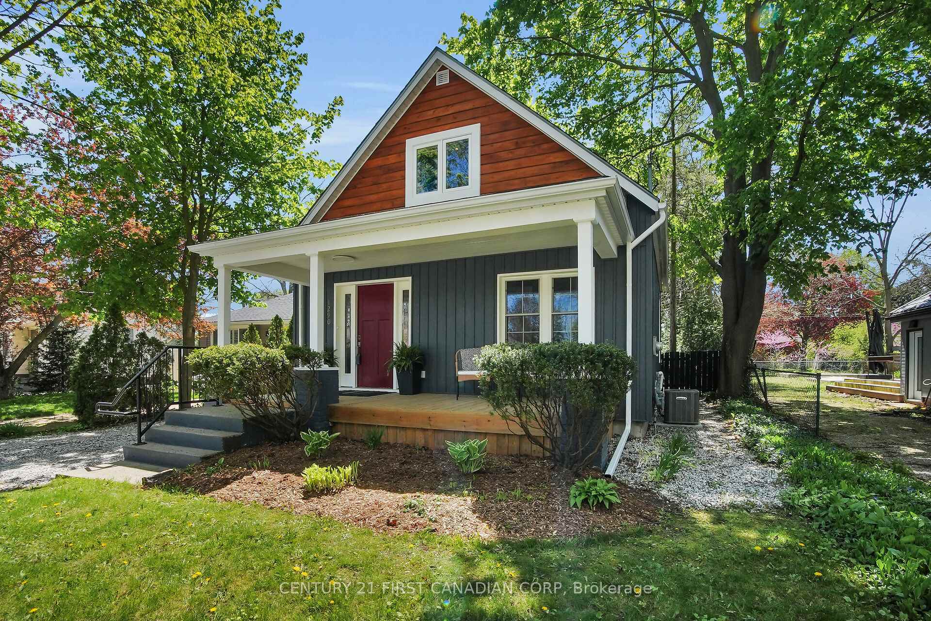 1290 Springbank Avenue  London South ON N6K 1Z8 photo