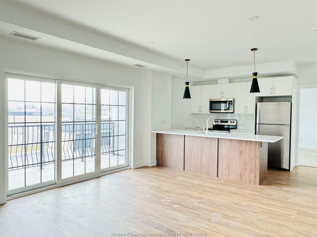 Property Photo: 3817 Howard Avenue 204 ON N9E 3N8
