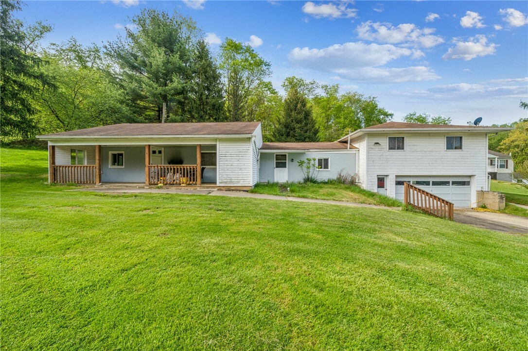 Property Photo: 1114 Byers Lake Lane PA 15690