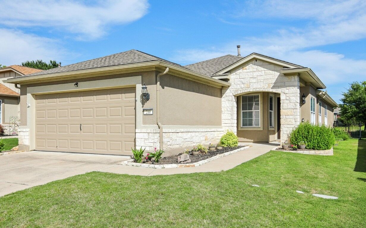 Property Photo:  210 Salt Creek Lane  TX 78633 