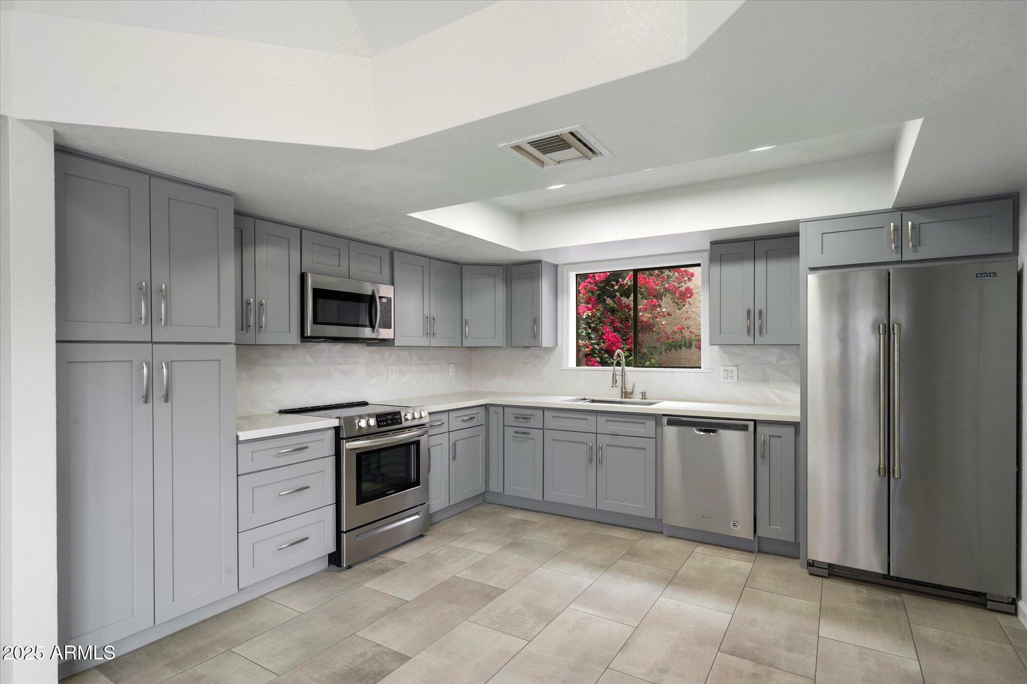 Property Photo: 7245 E Buena Terra Way AZ 85250