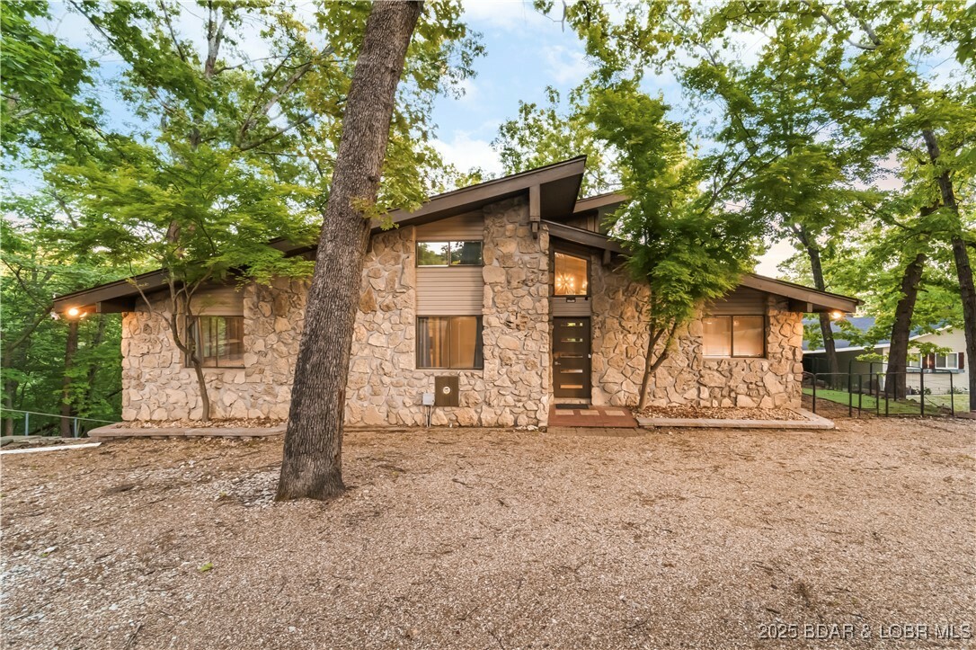 Property Photo: 134 Twin Oaks Drive MO 65049