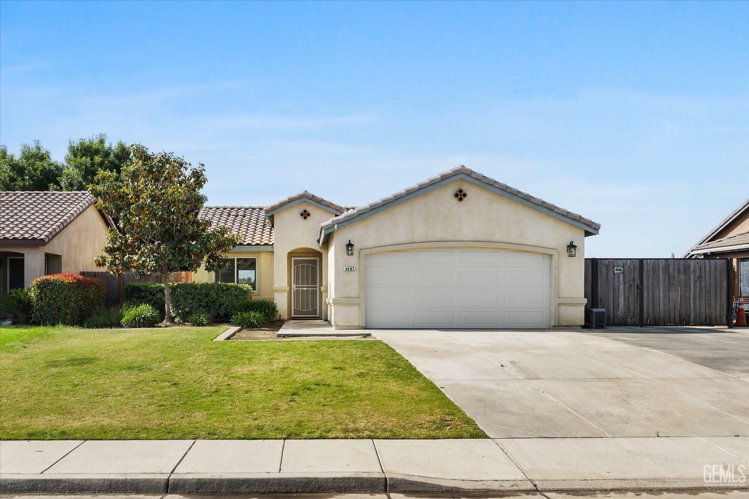 Property Photo: 9407 Sleepy Hollow Lane CA 93311