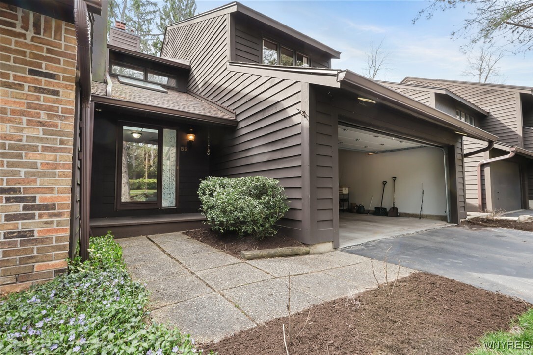 88 Breezewood  East Amherst NY 14051 photo