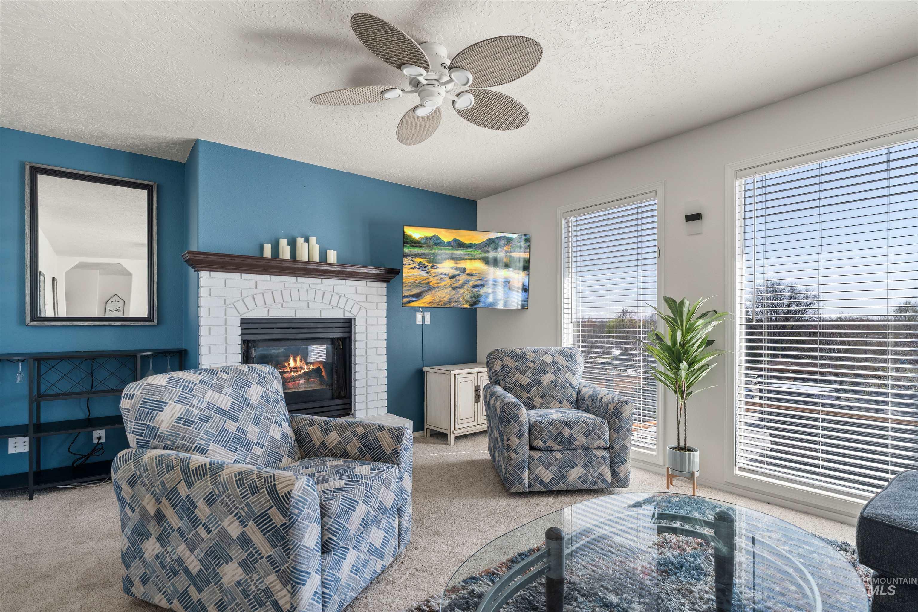 Property Photo: 398 N Pebble Beach Way ID 83616