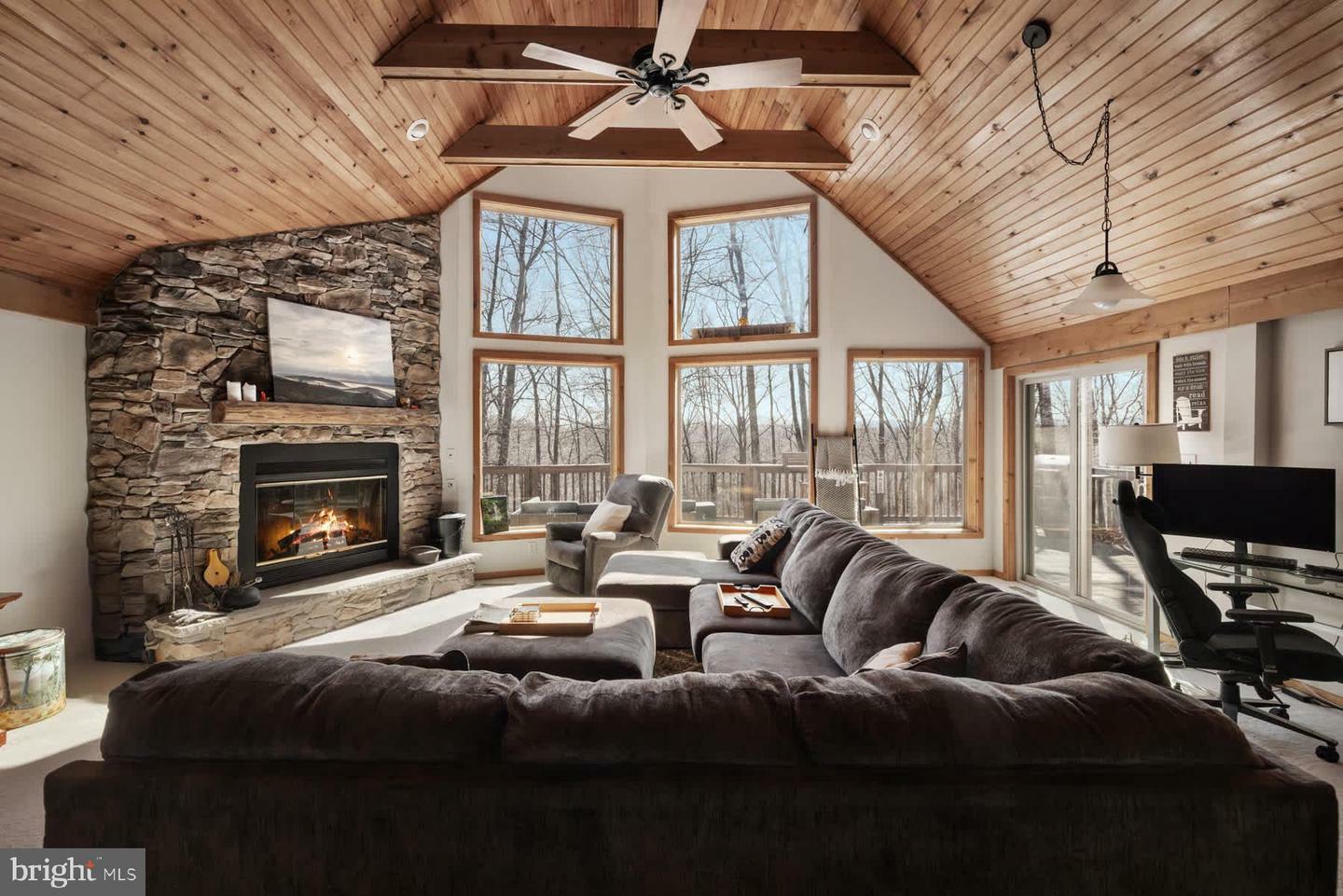 Property Photo: 201 Endless Summer Road WV 25427