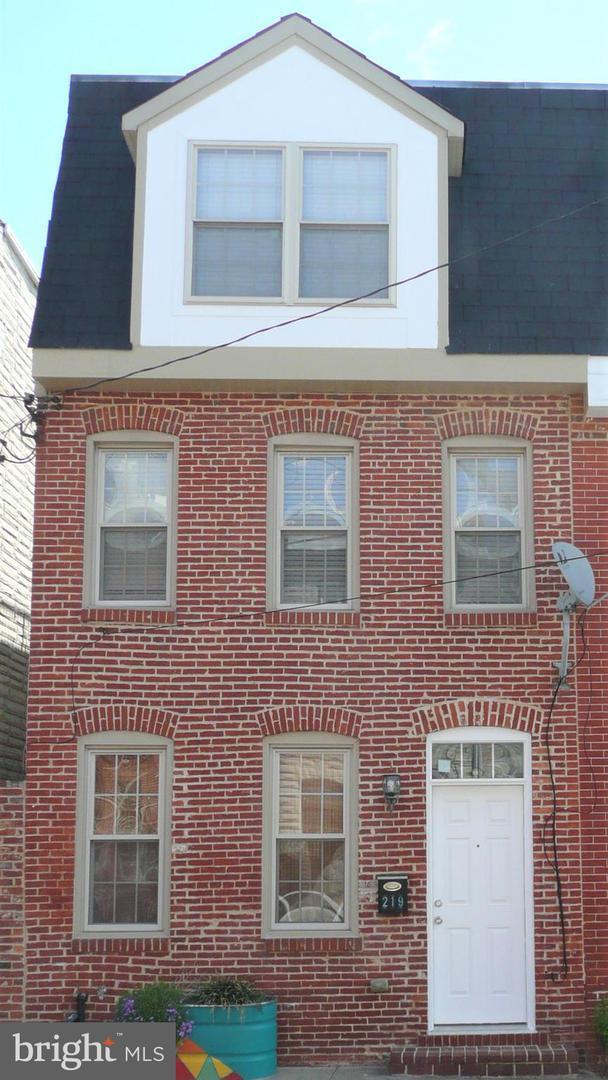 Property Photo: 219 S Regester Street MD 21231