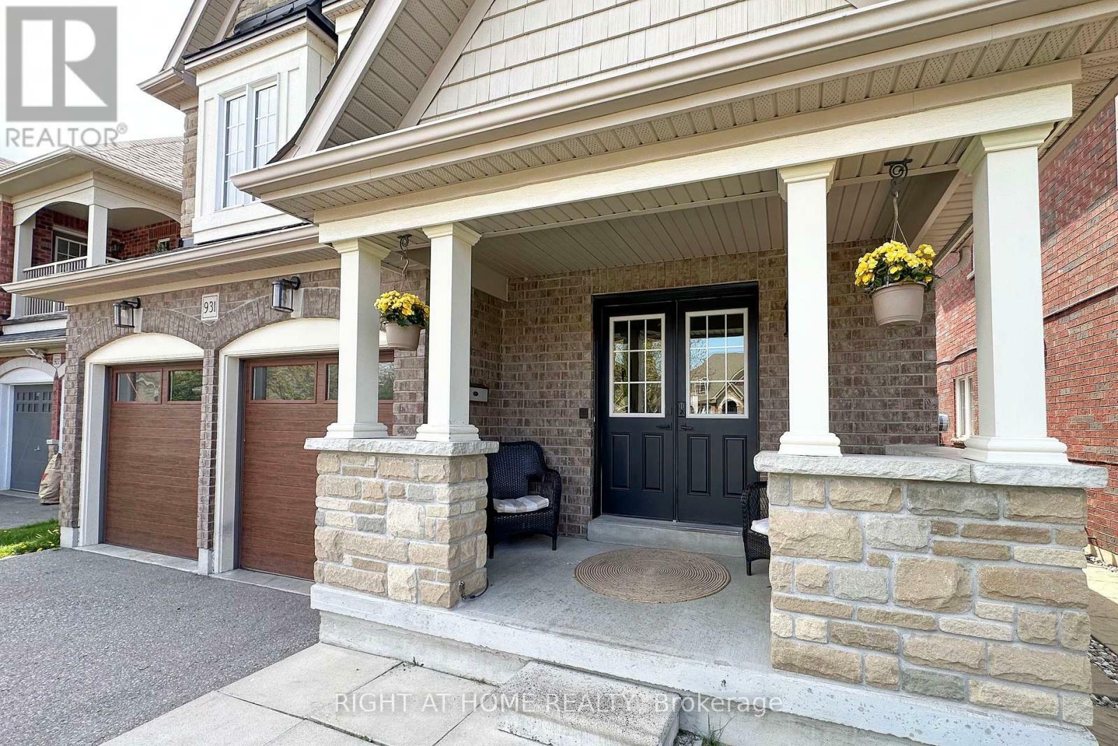 Property Photo: 931 Barbados Street ON L1J 0A6