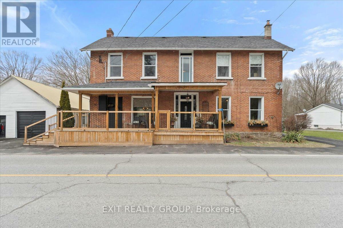 105 Hoskin Road  Belleville (Thurlow Ward) ON K0K 2V0 photo