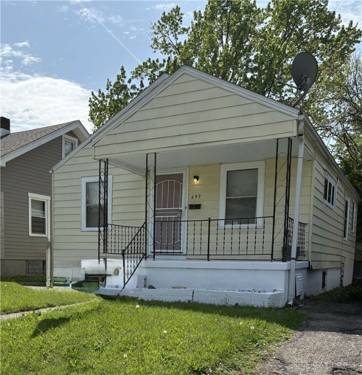 Property Photo:  649 Brooklyn Avenue  OH 45402 