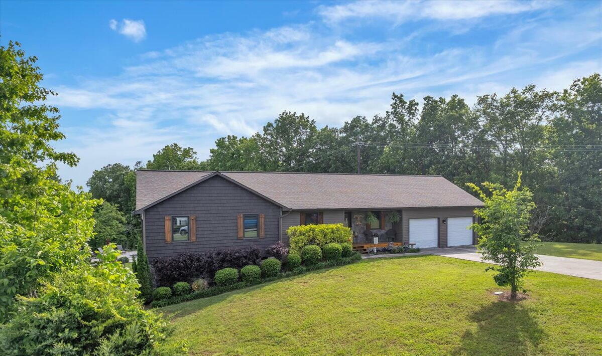 Property Photo: 123 Paddle Wheel Court GA 30710